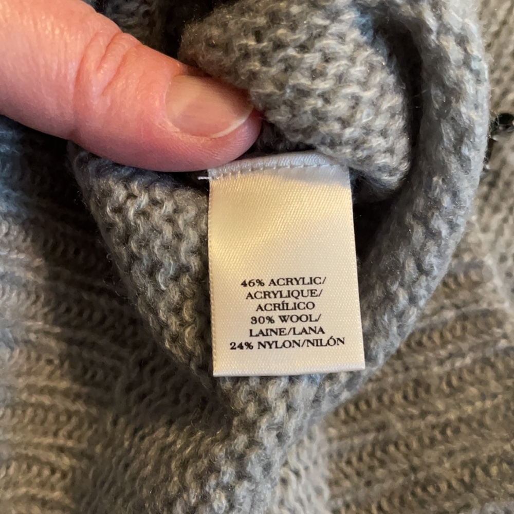 Ann Taylor embellished sweater - Picture 4 of 7